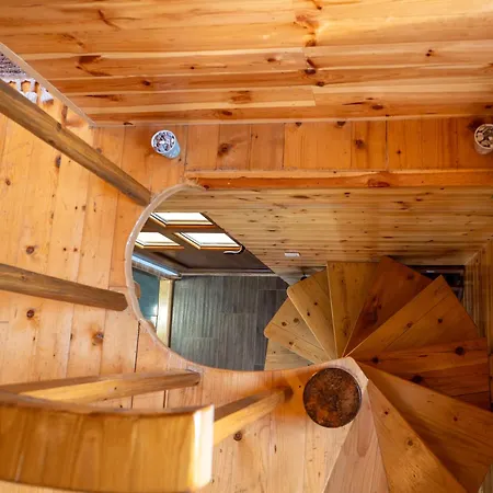 Vikendica Tarska Car