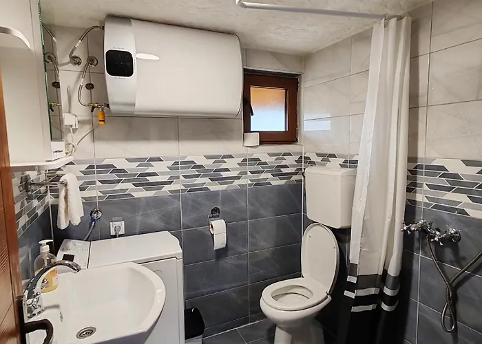 Vikendica Tarska Car بيت للعطل