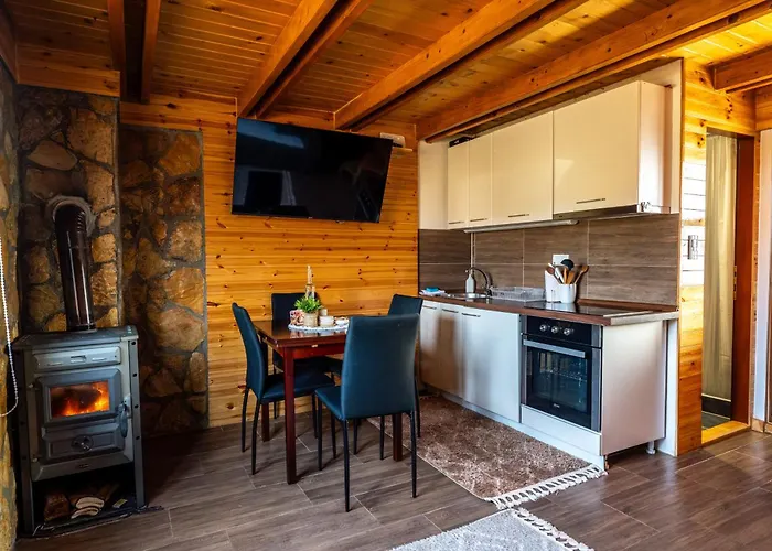 Vikendica Tarska Car بيت للعطل