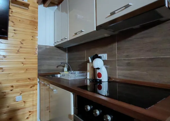 Vikendica Tarska Car ميترفاتس